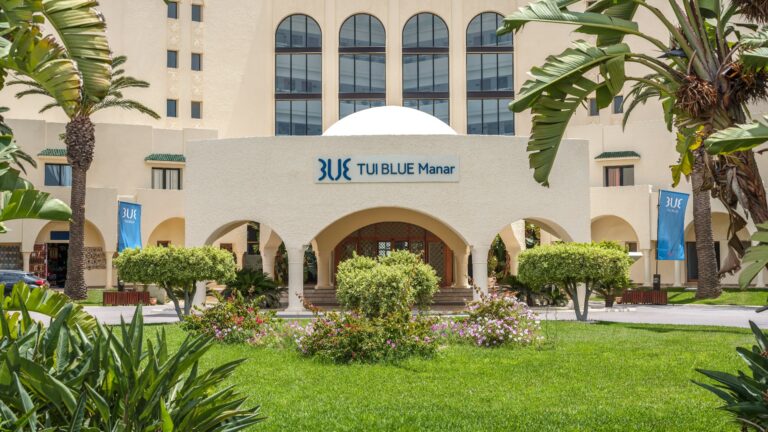 tui-blue-manar-entrance